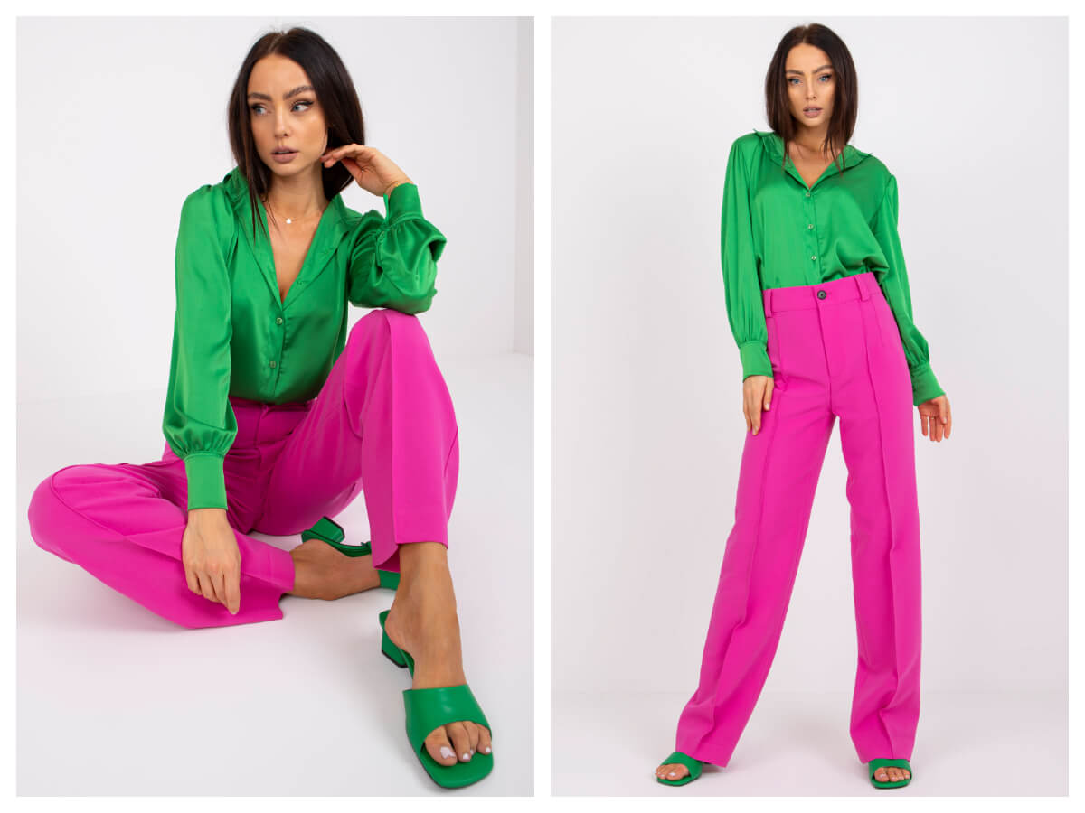 Атласна класична сорочка зеленого кольору в поєднанні з рожевими тканинними брюками